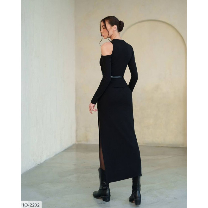 Жіночі костюми IQ-2202 — сучасний дизайн і бездоганна посадка