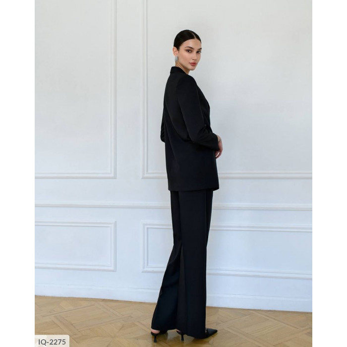 Жіночі костюми Odessa Moda IQ-2275 — елегантність і зручність