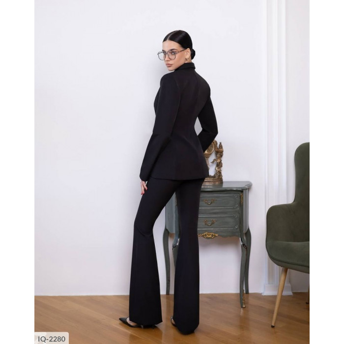 Модні костюми IQ-2280 — будь у тренді цього сезону