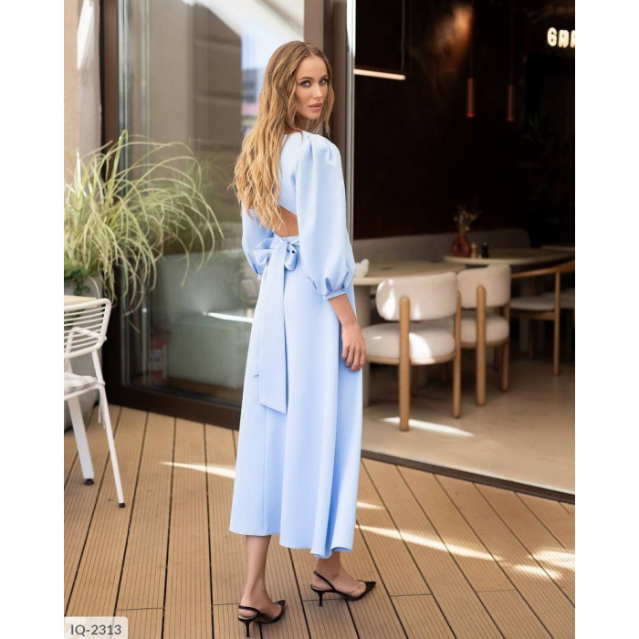 Модні тренди сезону IQ-2313 — стильні сукні для сучасних жінок
