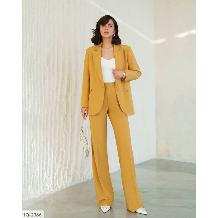 Модні костюми IQ-2366 — комфорт і краса