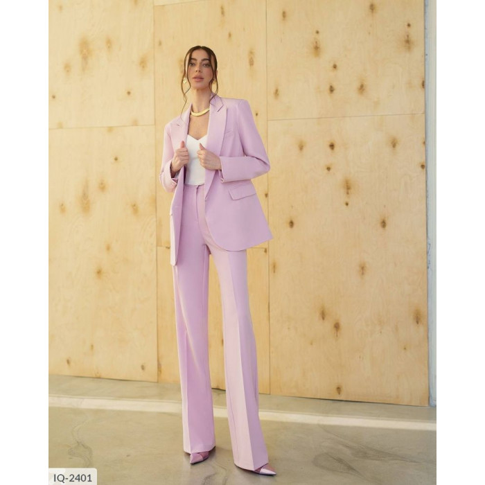 Модні костюми великого розміру IQ-2401 — стиль і комфорт