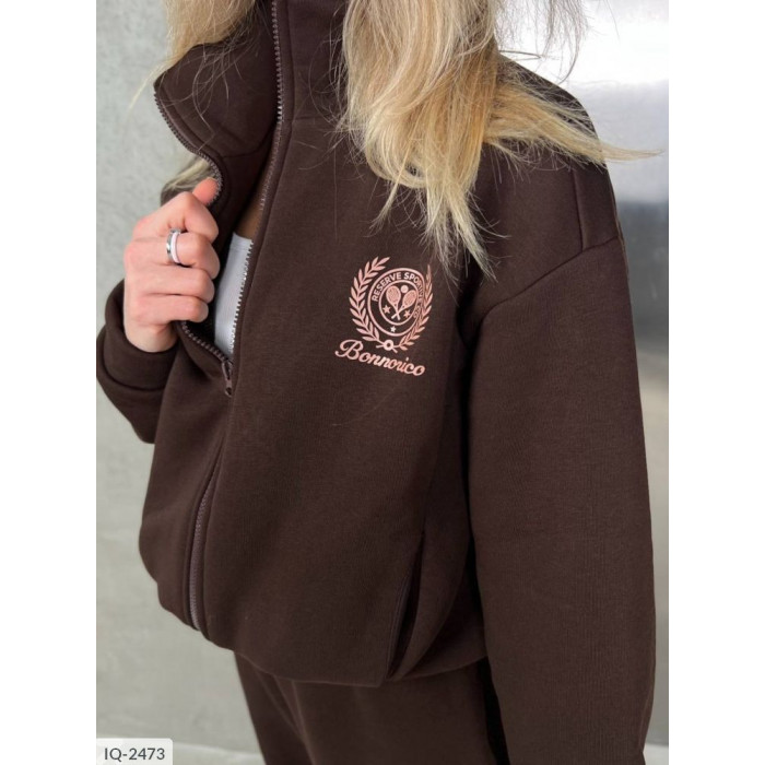 Прогулянкові костюми IQ-2473 — зручність, стиль і сучасний дизайн