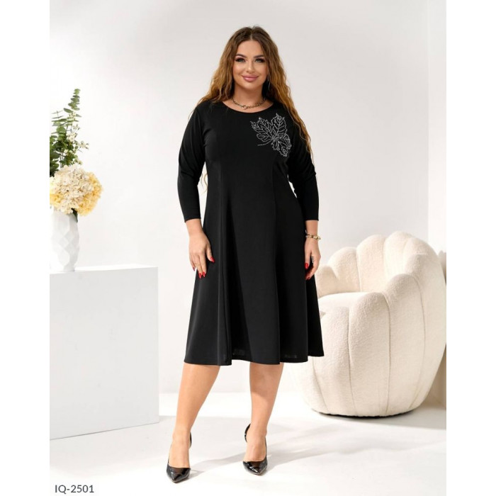 Стильні сукні XL+ IQ-2501 — знайди свою ідеальну модель