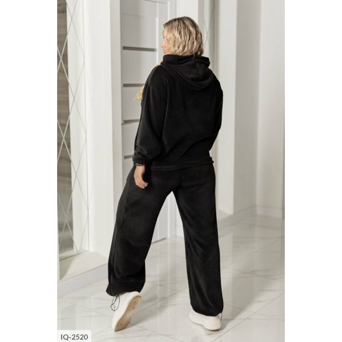 Модні прогулянкові костюми великого розміру IQ-2520 — комфорт і стиль