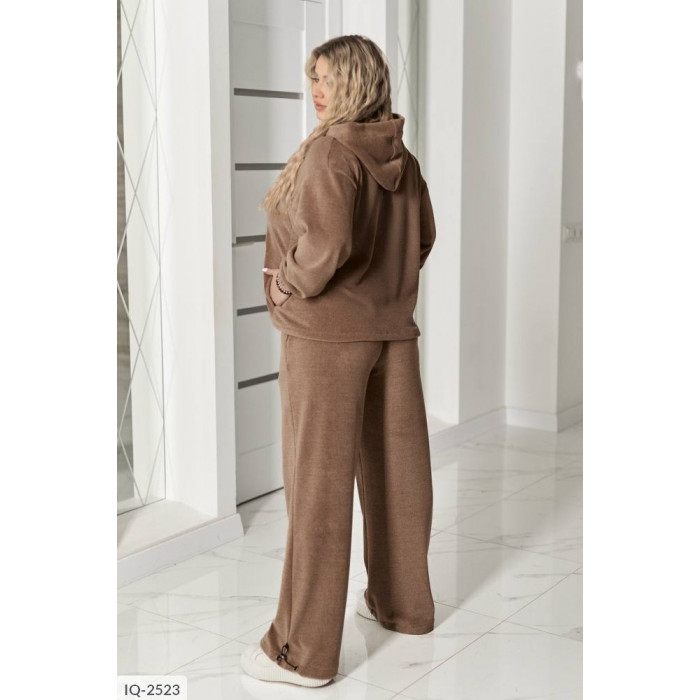 XL+ костюми IQ-2523 — мода без обмежень