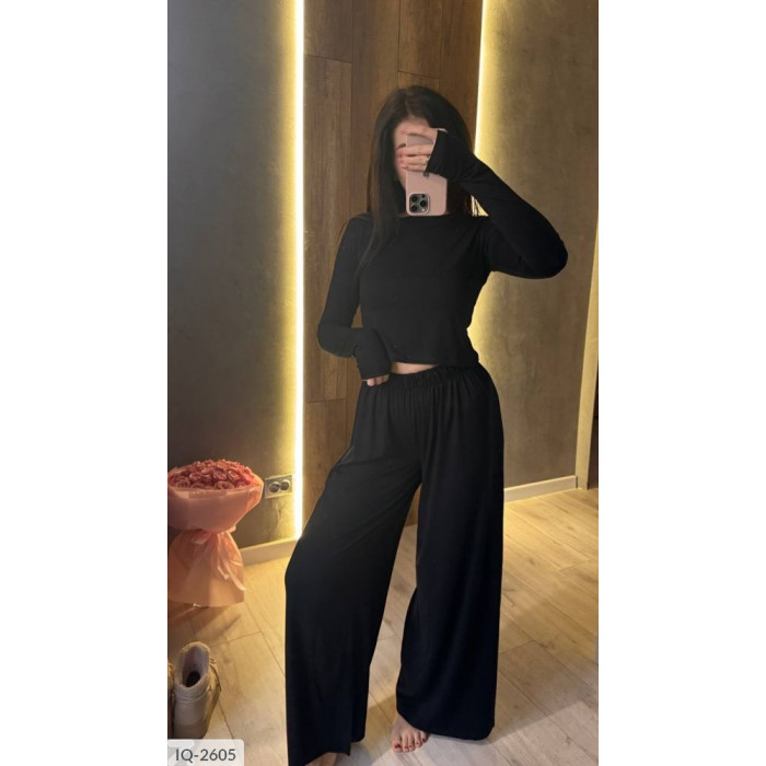 Жіночі костюми Odessa Moda IQ-2605 — елегантність і зручність