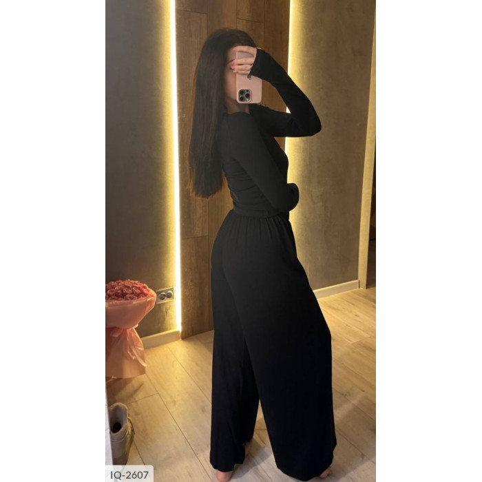 Модні образи IQ-2607 — костюми для будь-якої події