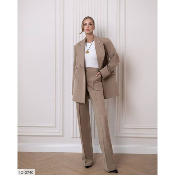 Модні костюми IQ-2740 — обери свій стиль