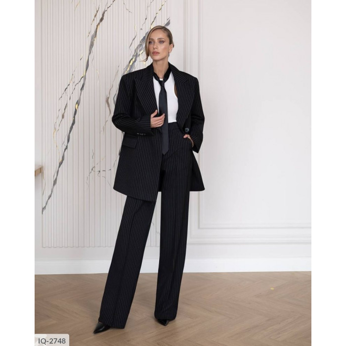 Модні костюми IQ-2748 — обери свій стиль