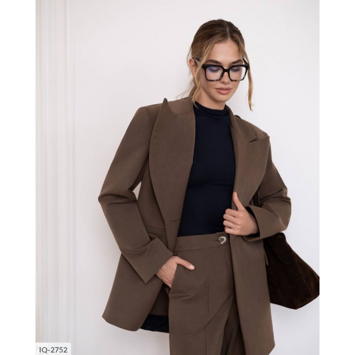 Костюми 2025 IQ-2752 — трендові фасони