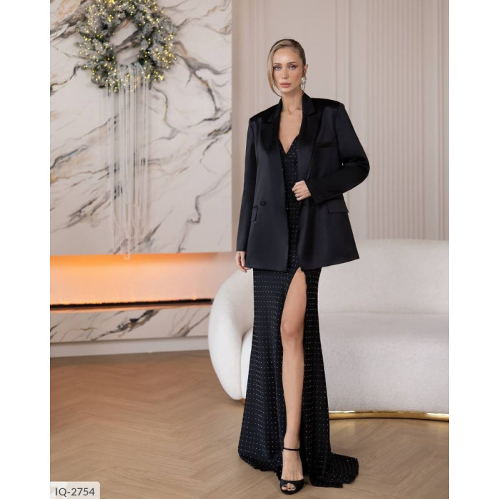 Новинки суконь 2025 IQ-2754 — твій стиль і елегантність у кожній деталі