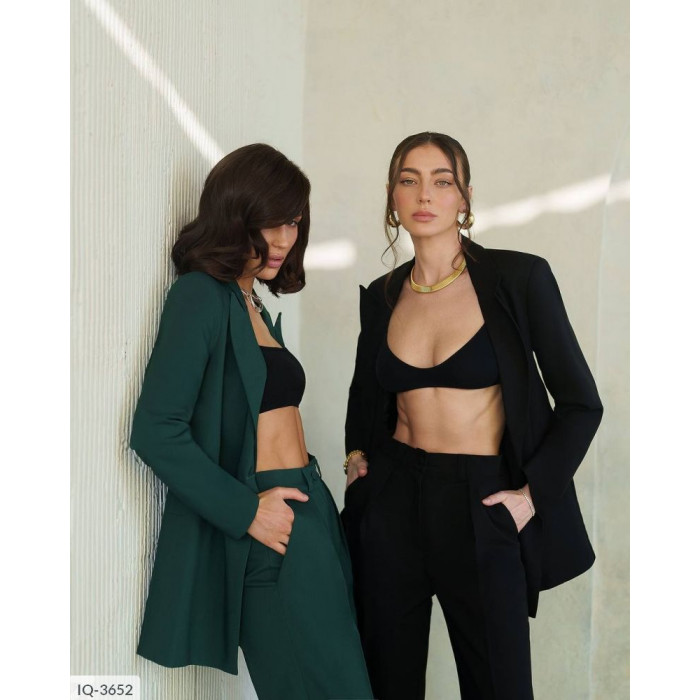 Модні образи IQ-3652 — костюми для будь-якої події