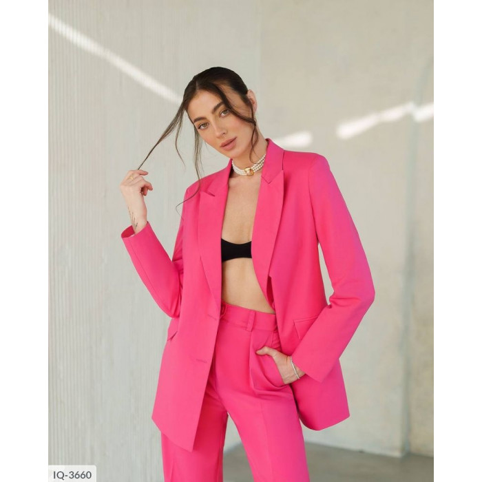 Модні костюми IQ-3660 — обери свій стиль