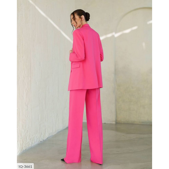 Жіночі костюми Odessa Moda IQ-3661 — елегантність і зручність