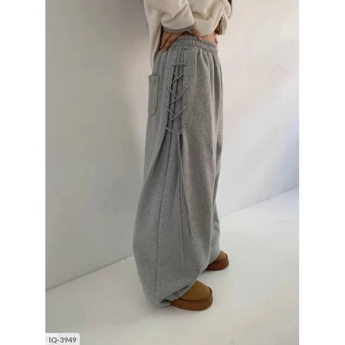 Модні образи зі штанами IQ-3949 — обери свій стиль