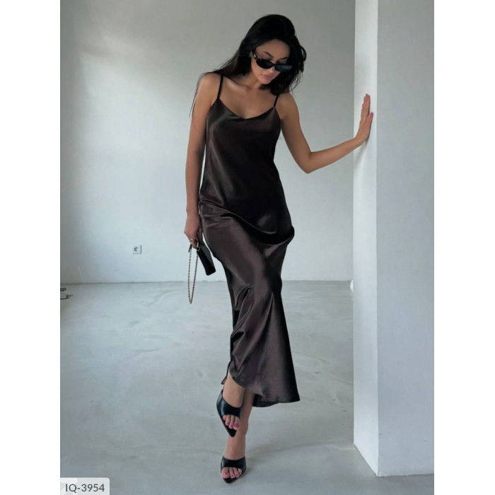 Жіночі сукні IQ-3954 — будь неперевершеною у будь-якій ситуації