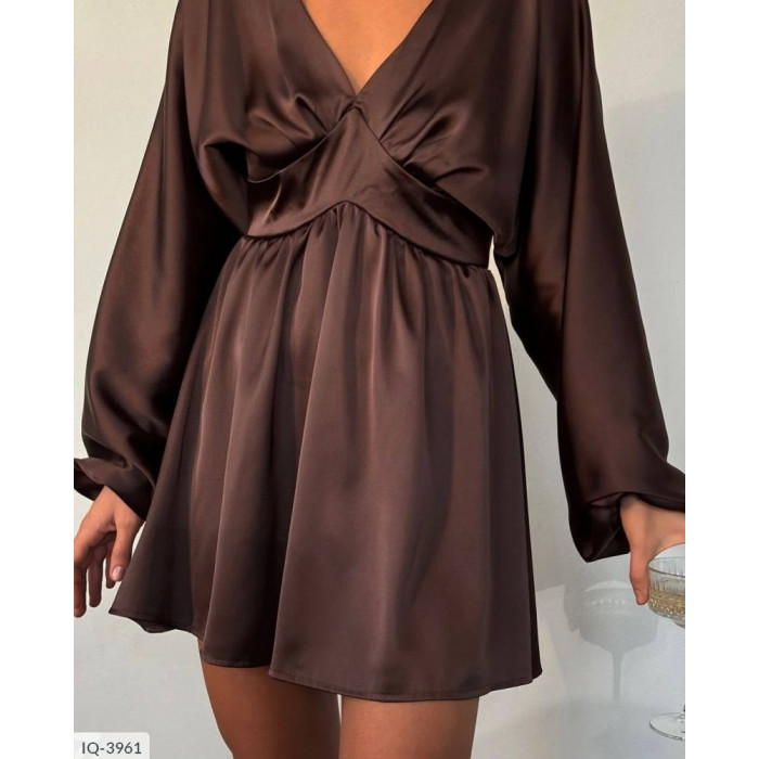 Елегантні жіночі сукні IQ-3961 — виглядай розкішно кожного дня