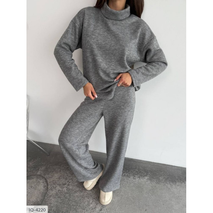 Прогулянкові костюми IQ-4220 — зручність, стиль і сучасний дизайн