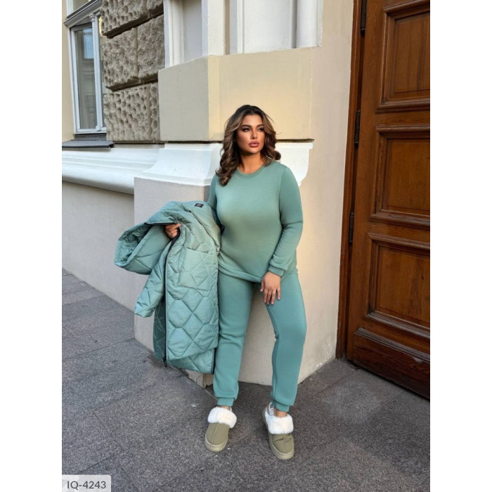 Модні костюми великого розміру IQ-4243 — легкість і краса