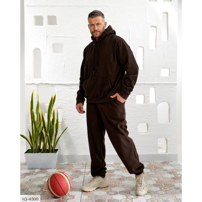 Одяг для чоловіків IQ-4300 — стиль і впевненість
