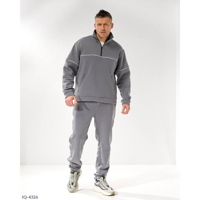 Модні чоловічі костюми IQ-4326 — елегантність і стиль