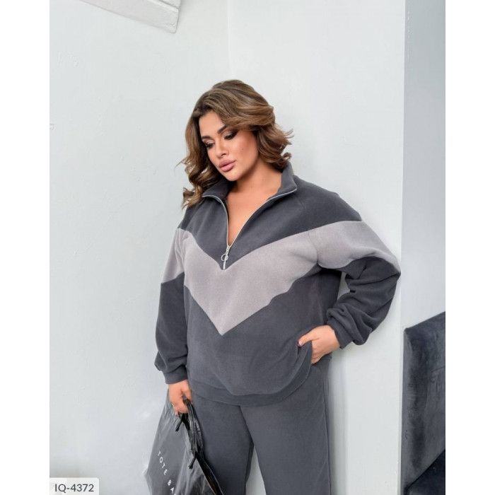 Жіночі прогулянкові костюми XL+ IQ-4372 — тренди сезону
