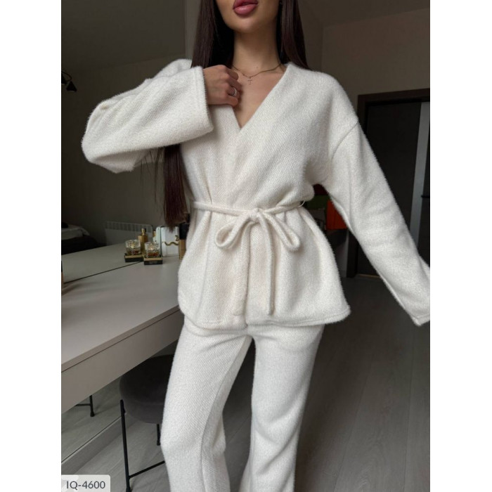 Костюми IQ-4600 — практичність, мода й комфорт