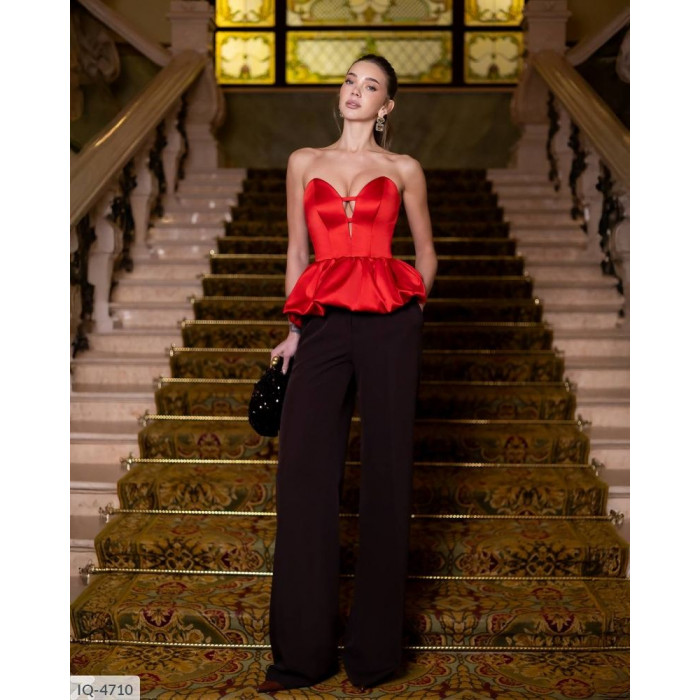 Модні образи IQ-4710 — жіночі сорочки для офісу та прогулянок