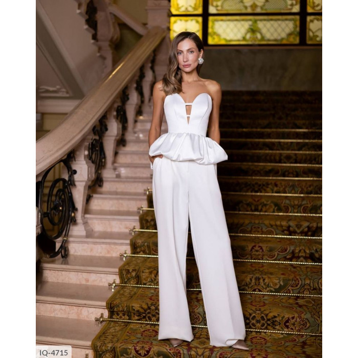 Модні образи IQ-4715 — жіночі сорочки для офісу та прогулянок