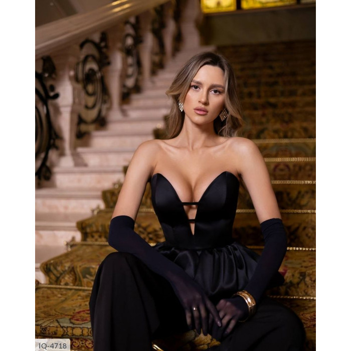 Модні сорочки та блузки IQ-4718 — елегантність і комфорт у кожній деталі