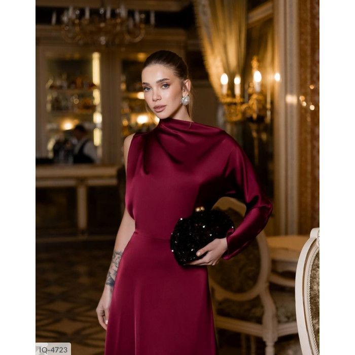 Жіночі сукні IQ-4723 — гармонія жіночності та комфорту