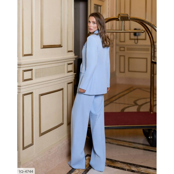 Костюми IQ-4744 — практичність, мода й комфорт