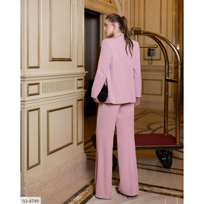 XL+ костюми IQ-4749 — твій вибір сезону