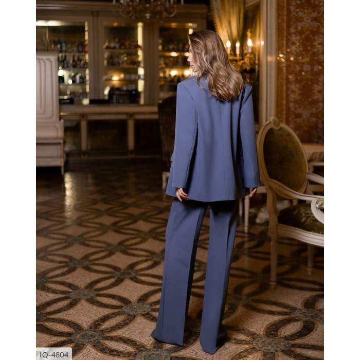 Жіночі костюми Plus Size IQ-4804 — впевненість і стиль