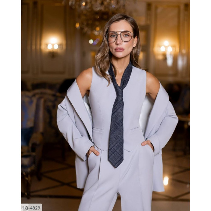 XL+ костюми Odessa Moda IQ-4829 — мода для кожного дня