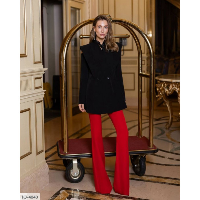 Модні піджаки Odessa Moda IQ-4840 — тренди сезону