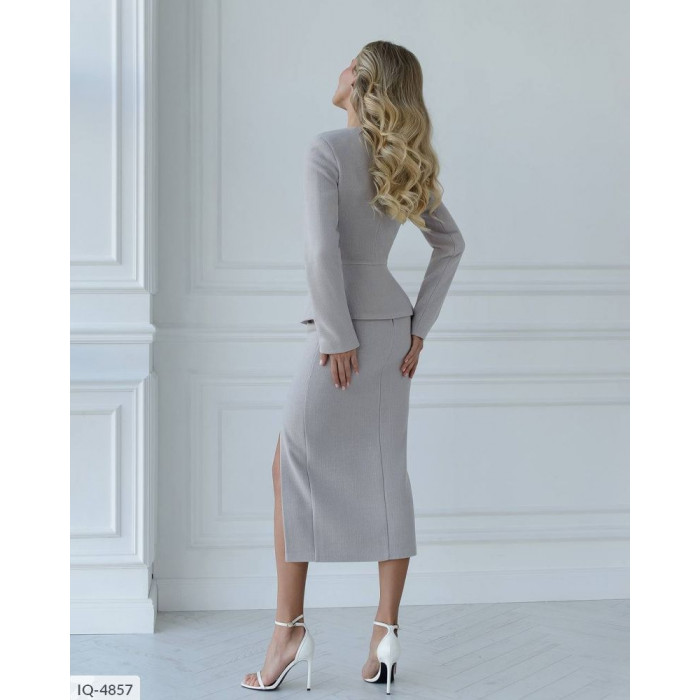 Костюми IQ-4857 — комфорт і впевненість у кожному русі