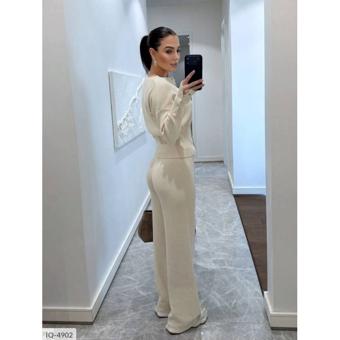 Модні костюми IQ-4902 — стиль і комфорт у кожному дні