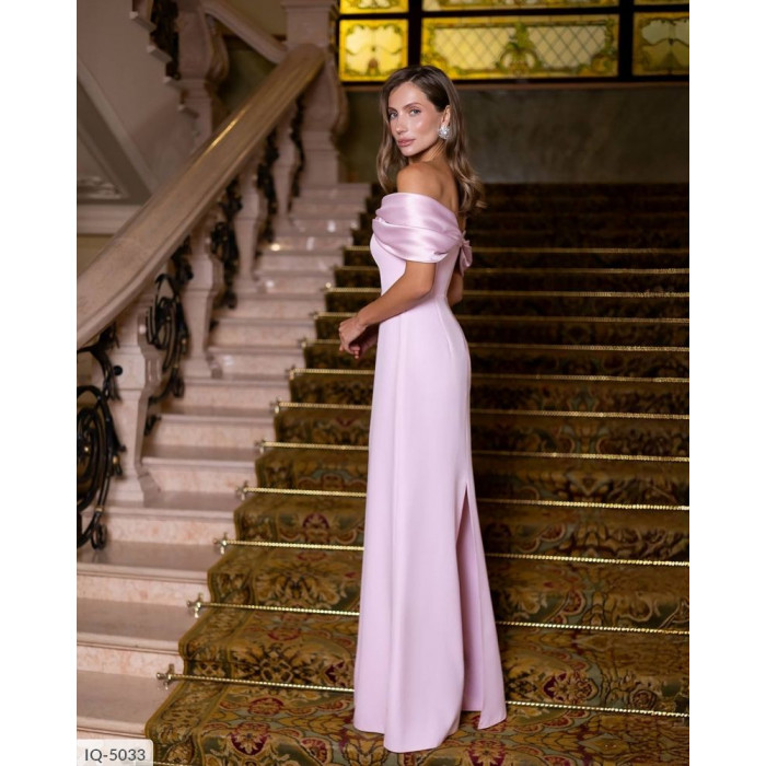 Жіночі сукні IQ-5033 — будь неперевершеною у будь-якій ситуації