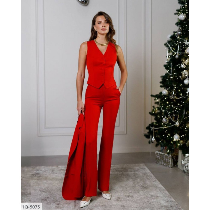 Жіночі костюми IQ-5075 — новинки сезону