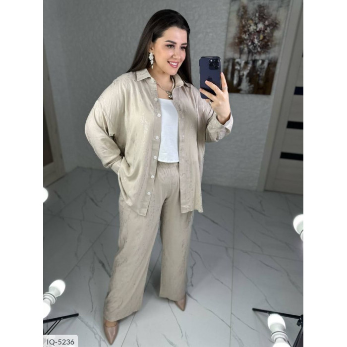 Модні костюми великого розміру IQ-5236 — стиль і комфорт