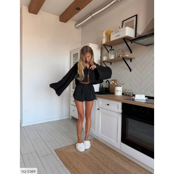 Халати IQ-5389 — жіночність і комфорт у кожному русі