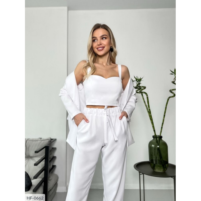 Жіночі костюми HF-0662 — сучасний дизайн і бездоганна посадка