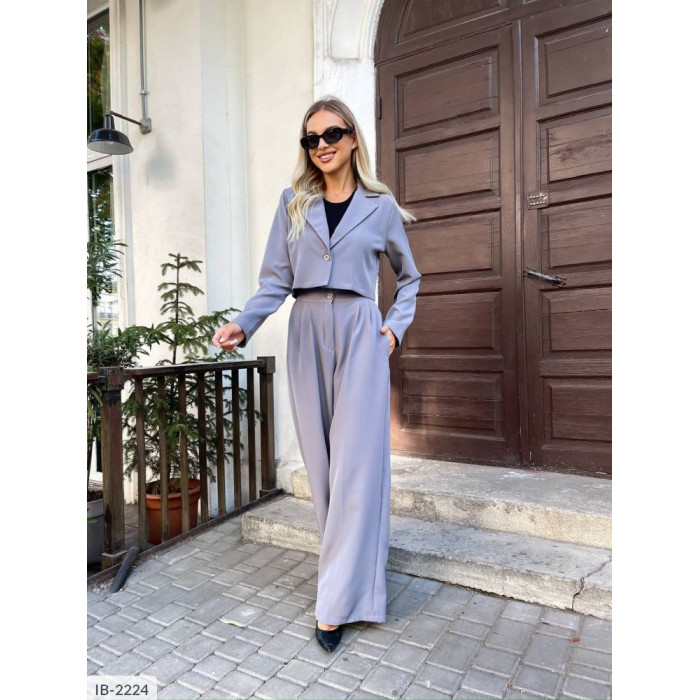 Жіночі костюми IB-2224 — новинки сезону