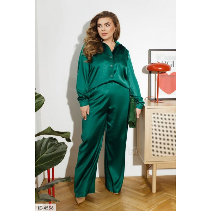 Модні костюми IE-4556 — комфорт і краса