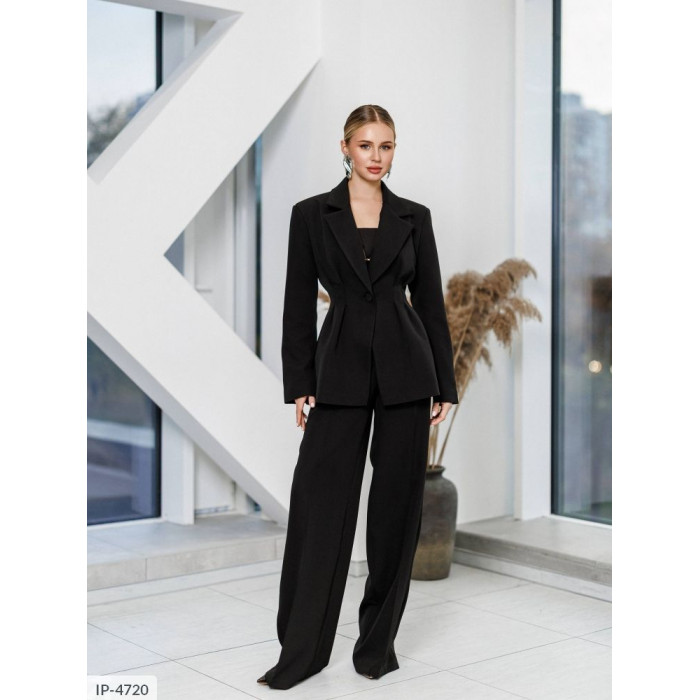 Жіночі костюми IP-4720 — новинки сезону