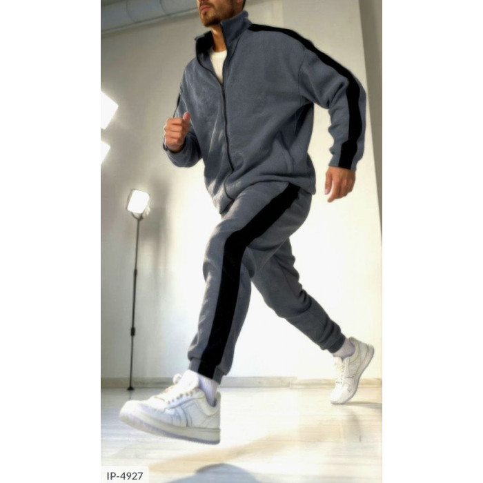 Модні чоловічі костюми IP-4927 — елегантність і стиль