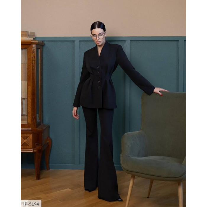Жіночі костюми IP-5194 — сучасний дизайн і бездоганна посадка