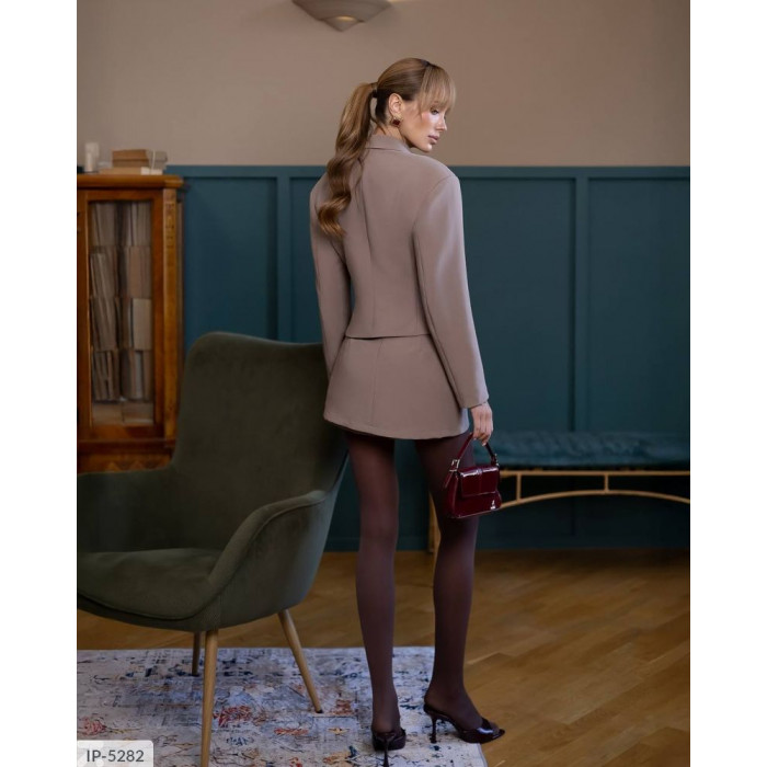 Костюми 2025 IP-5282 — трендові фасони